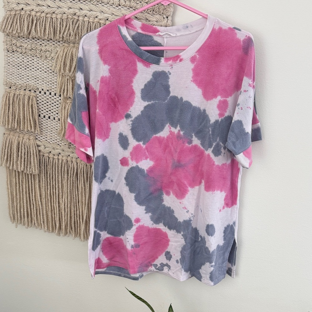 VICI Splotched Tie Dye Tee